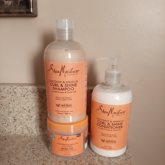 Shea Moisture Coconut and Hibiscus Haircare Bundle - Picture 6 of 12